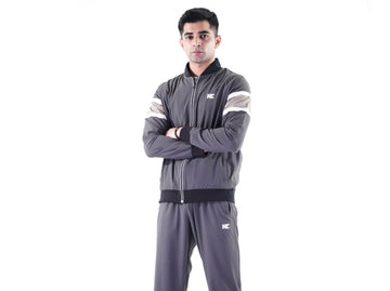 Hereโs Why a Tracksuit is Your Fitness Partner in Pakistan!